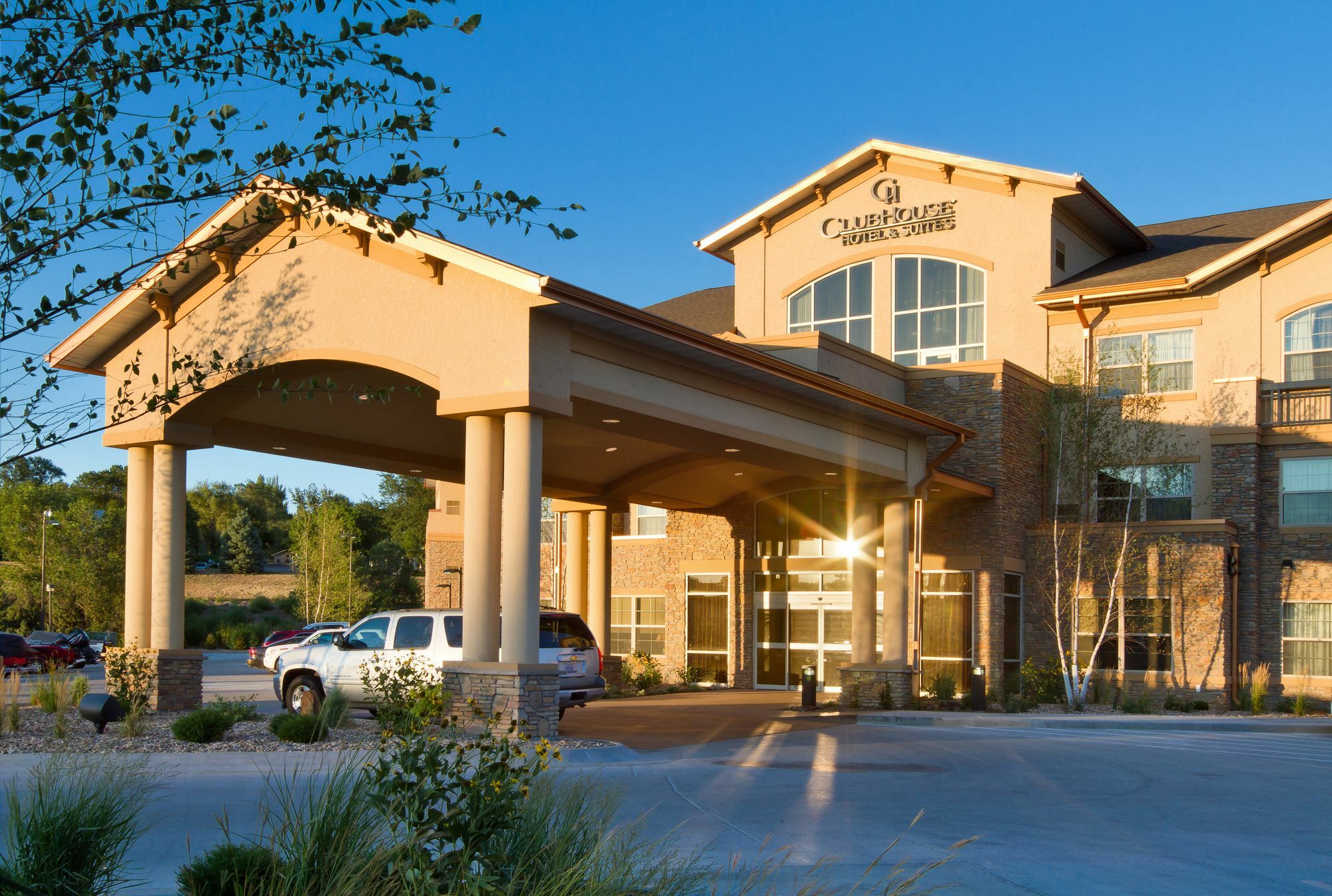 Clubhouse Hotel And Suites Pierre Exterior foto